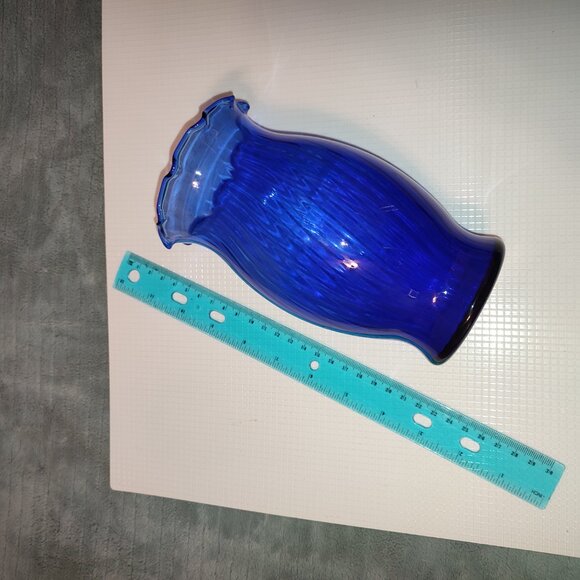 1960s Optic Swirl MCM Cobalt Blue Glass Vase Deep Blue Vintage Colored Glass - Picture 4 of 5